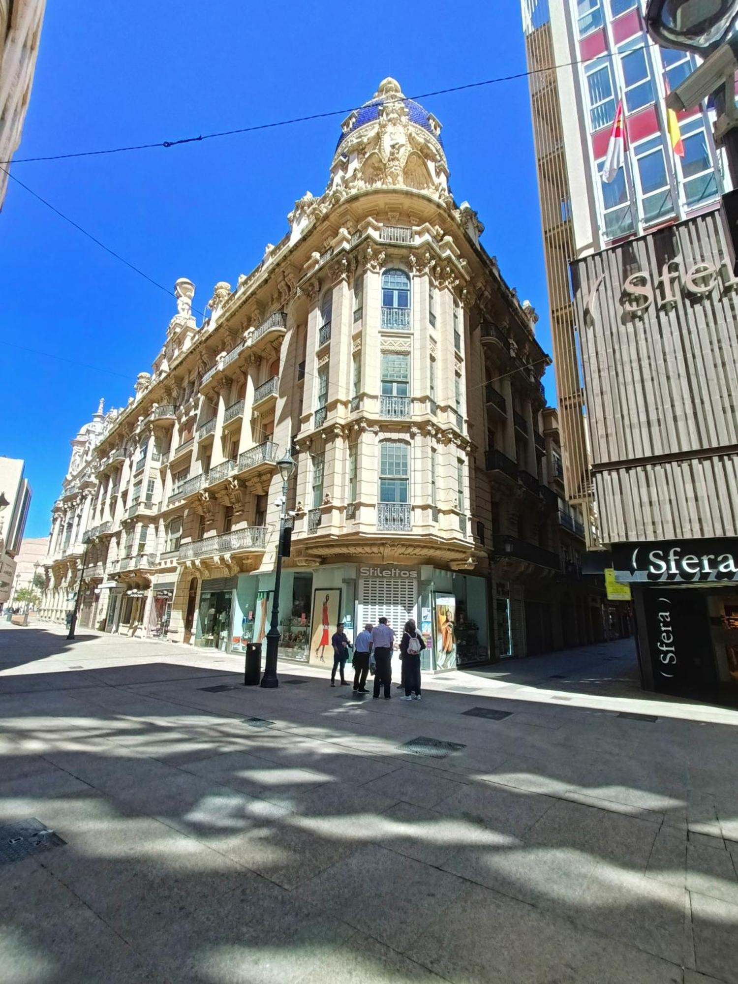Piso En Pleno Centro De Albacete Con Garaje Apartment Exterior photo